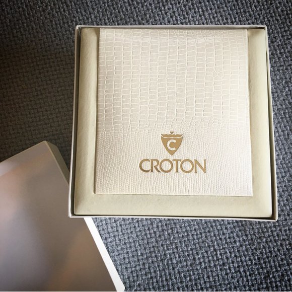 CROTON BELLAGIO ladies watch - Picture 4 of 5